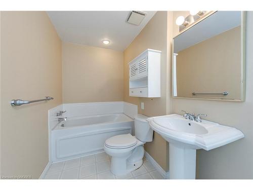 2262 Carol Road, Oakville, ON - Indoor Photo Showing Bathroom