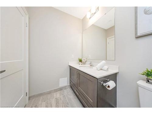 119-830 Megson Terrace, Milton, ON - Indoor Photo Showing Bathroom