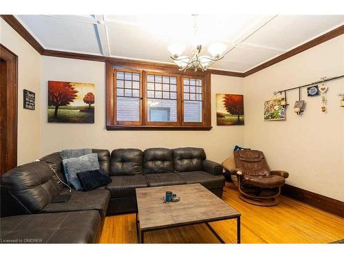 669 Lorne Avenue, London, ON - Indoor Photo Showing Living Room