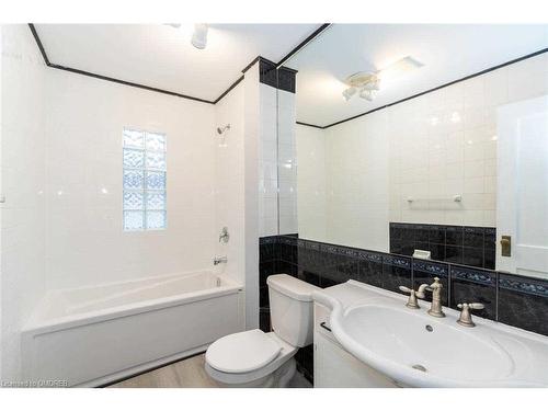 669 Lorne Avenue, London, ON - Indoor Photo Showing Bathroom