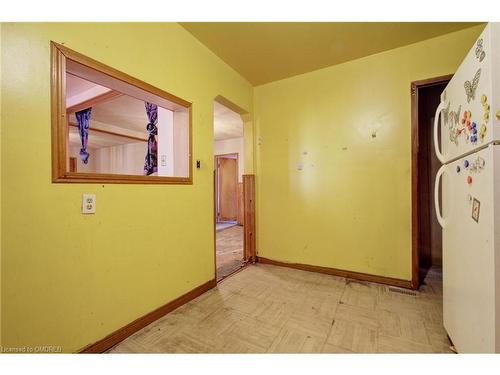 10 Comet Avenue, Hamilton, ON - Indoor Photo Showing Other Room