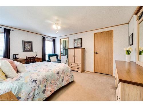 23 Olympia Avenue Pvt Avenue, Puslinch, ON - Indoor Photo Showing Bedroom