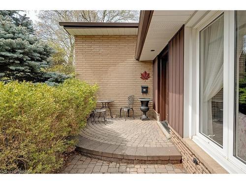 141 Woodhaven Park Drive, Oakville, ON - Outdoor With Exterior