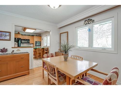 141 Woodhaven Park Drive, Oakville, ON - Indoor Photo Showing Dining Room