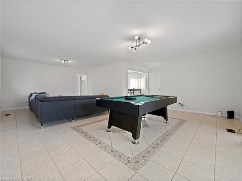 920 Apple Gate Court, Mississauga, ON - Indoor Photo Showing Other Room