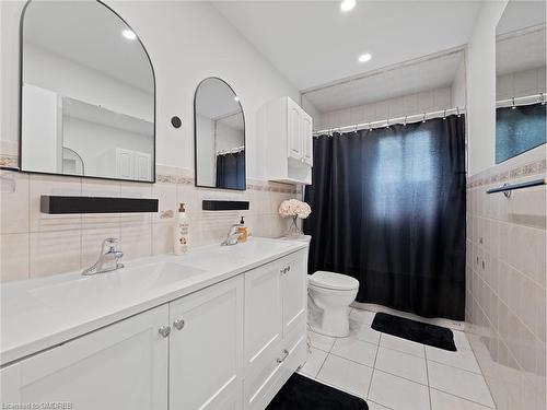 920 Apple Gate Court, Mississauga, ON - Indoor Photo Showing Bathroom