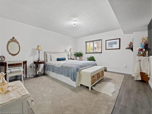 920 Apple Gate Court, Mississauga, ON - Indoor Photo Showing Bedroom