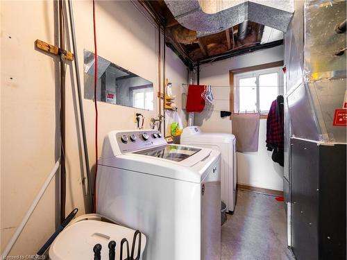 920 Apple Gate Court, Mississauga, ON - Indoor Photo Showing Laundry Room