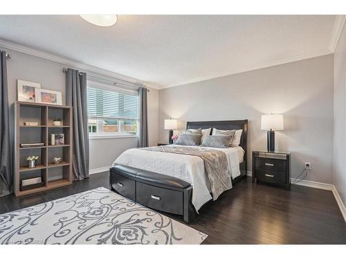 2324 Wuthering Heights Way, Oakville, ON - Indoor Photo Showing Bedroom