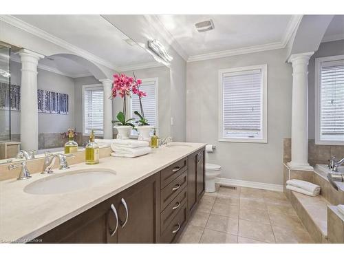 2324 Wuthering Heights Way, Oakville, ON - Indoor Photo Showing Bathroom