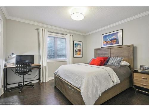 2324 Wuthering Heights Way, Oakville, ON - Indoor Photo Showing Bedroom