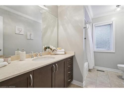 2324 Wuthering Heights Way, Oakville, ON - Indoor Photo Showing Bathroom