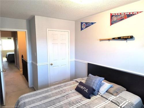 3497 Southwick Street, Mississauga, ON - Indoor Photo Showing Bedroom