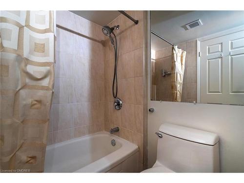 704-55 Kingsbridge Garden Circle, Mississauga, ON - Indoor Photo Showing Bathroom