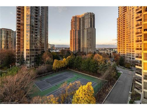 704-55 Kingsbridge Garden Circle, Mississauga, ON - Outdoor With Facade