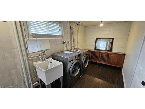 290 Morden Road, Oakville, ON - Indoor Photo Showing Laundry Room