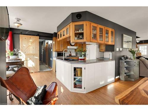 305 Cherrywood Avenue, Fort Erie, ON - Indoor Photo Showing Kitchen