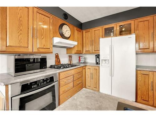 305 Cherrywood Avenue, Fort Erie, ON - Indoor Photo Showing Kitchen