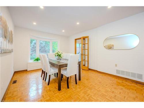 1169 Potters Wheel Crescent, Oakville, ON - Indoor Photo Showing Dining Room