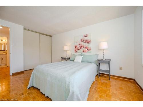 1169 Potters Wheel Crescent, Oakville, ON - Indoor Photo Showing Bedroom