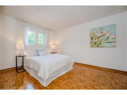 1169 Potters Wheel Crescent, Oakville, ON - Indoor Photo Showing Bedroom