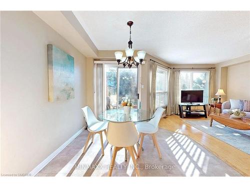 1206 Lindsay Drive, Oakville, ON - Indoor Photo Showing Other Room