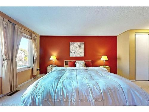 1206 Lindsay Drive, Oakville, ON - Indoor Photo Showing Bedroom