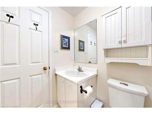 1206 Lindsay Drive, Oakville, ON - Indoor Photo Showing Bathroom