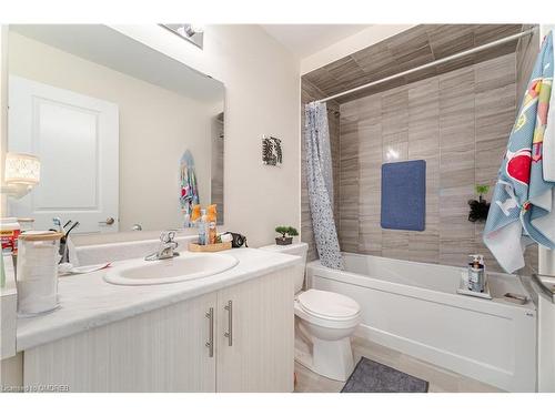 165 Sonoma Lane, Hamilton, ON - Indoor Photo Showing Bathroom