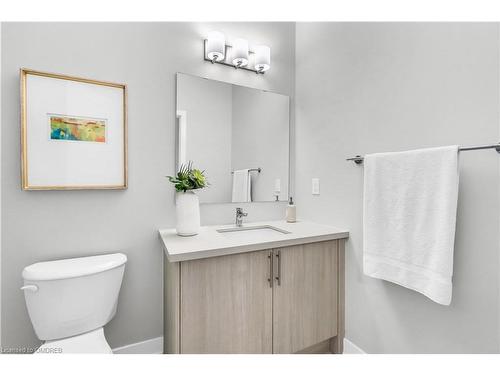 1058 Thompson Drive, Oshawa, ON - Indoor Photo Showing Bathroom