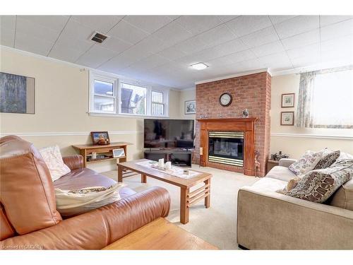 167 West 18Th Street, Hamilton, ON - Indoor Photo Showing Living Room With Fireplace