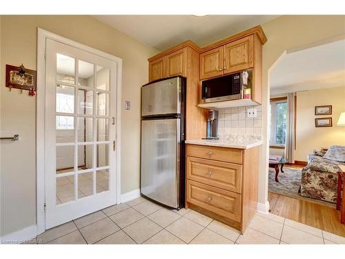 167 West 18Th Street, Hamilton, ON - Indoor Photo Showing Kitchen