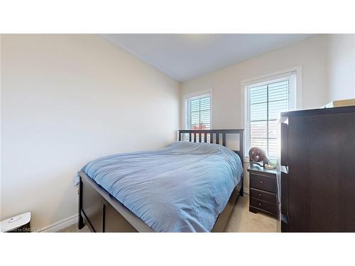 280 Sarah Cline Drive, Oakville, ON - Indoor Photo Showing Bedroom