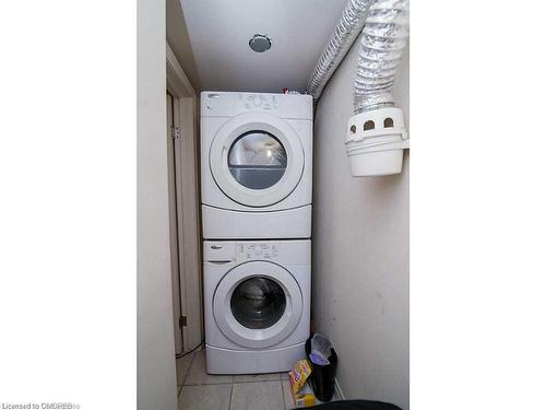 63-541 Winston Road, Grimsby, ON - Indoor Photo Showing Laundry Room