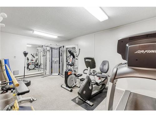 88-5475 Lakeshore Road, Burlington, ON - Indoor Photo Showing Gym Room