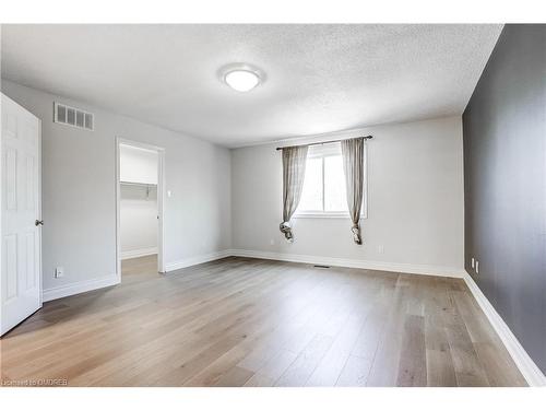 5392 Sheldon Park Drive, Burlington, ON - Indoor Photo Showing Other Room