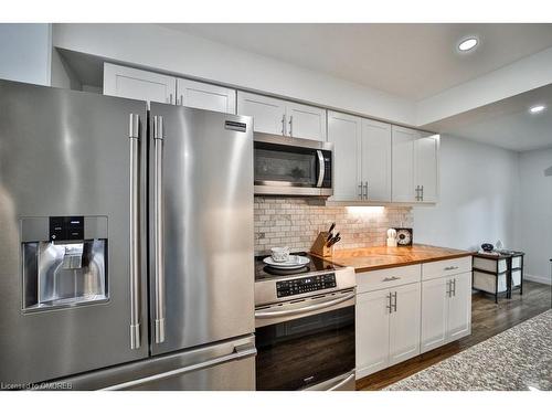 4-403 Keats Way, Waterloo, ON - Indoor Photo Showing Kitchen