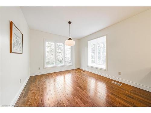 211 Mclaren Road, Milton, ON - Indoor Photo Showing Other Room