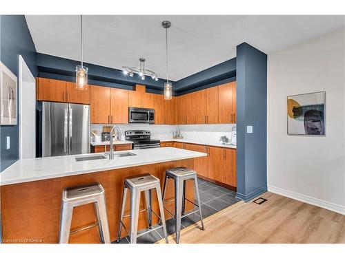 158 Truedell Circle, Waterdown, ON - Indoor Photo Showing Kitchen With Stainless Steel Kitchen