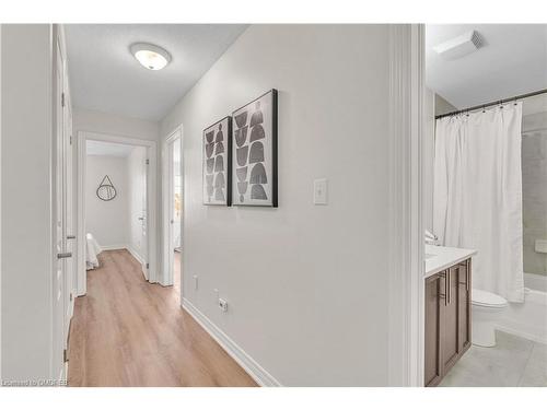 158 Truedell Circle, Waterdown, ON - Indoor Photo Showing Other Room