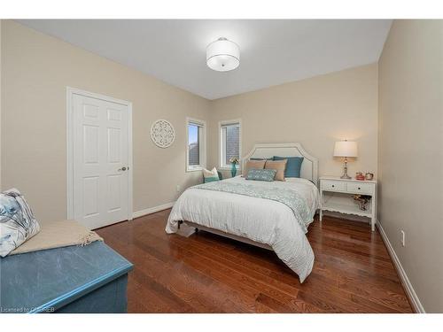 10 Orchid Avenue, Georgetown, ON - Indoor Photo Showing Bedroom