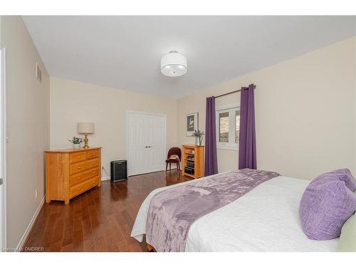 10 Orchid Avenue, Georgetown, ON - Indoor Photo Showing Bedroom