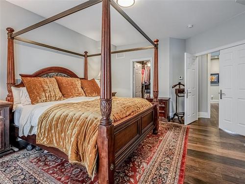 184 Dorval Drive, Oakville, ON - Indoor Photo Showing Bedroom