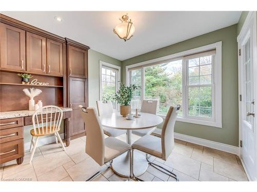 1312 Fieldcrest Lane, Oakville, ON - Indoor Photo Showing Dining Room