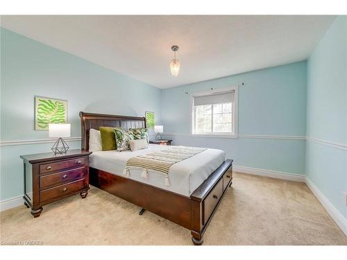 1312 Fieldcrest Lane, Oakville, ON - Indoor Photo Showing Bedroom