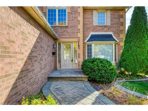 1312 Fieldcrest Lane, Oakville, ON - Outdoor