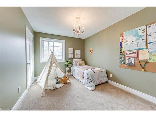 1312 Fieldcrest Lane, Oakville, ON - Indoor Photo Showing Bedroom