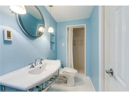 1312 Fieldcrest Lane, Oakville, ON - Indoor Photo Showing Bathroom