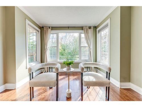 1312 Fieldcrest Lane, Oakville, ON - Indoor Photo Showing Dining Room