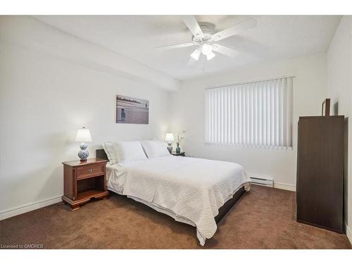 312-1450 Glen Abbey Gate, Oakville, ON - Indoor Photo Showing Bedroom